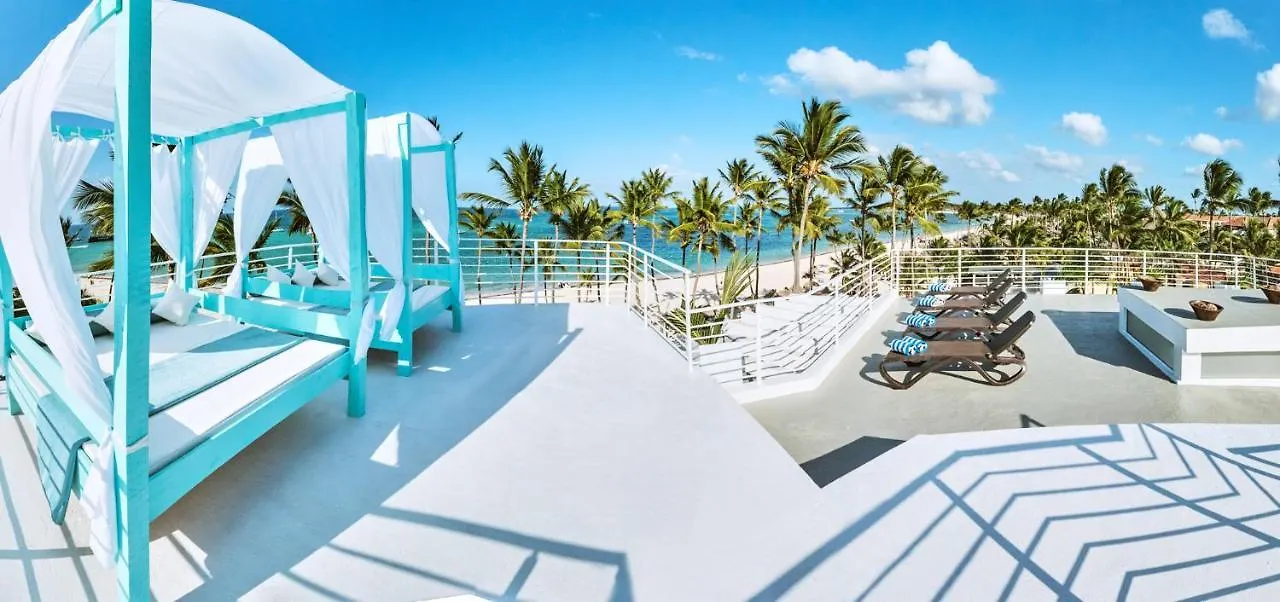 Dream Punta Cana Beachfront Apartment - 4-Bedroom Penthouse With Rooftop Bbq & Ocean Views