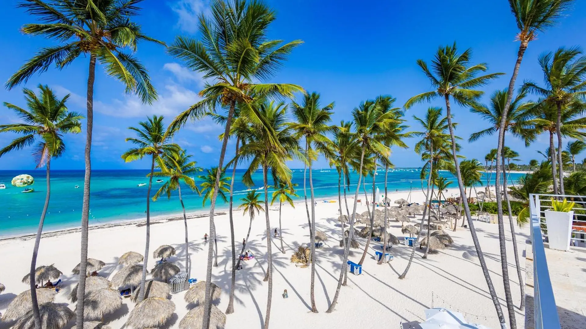 Dream Punta Cana Beachfront Apartment - 4-Bedroom Penthouse With Rooftop Bbq & Ocean Views 0*,  도미니카 공화국