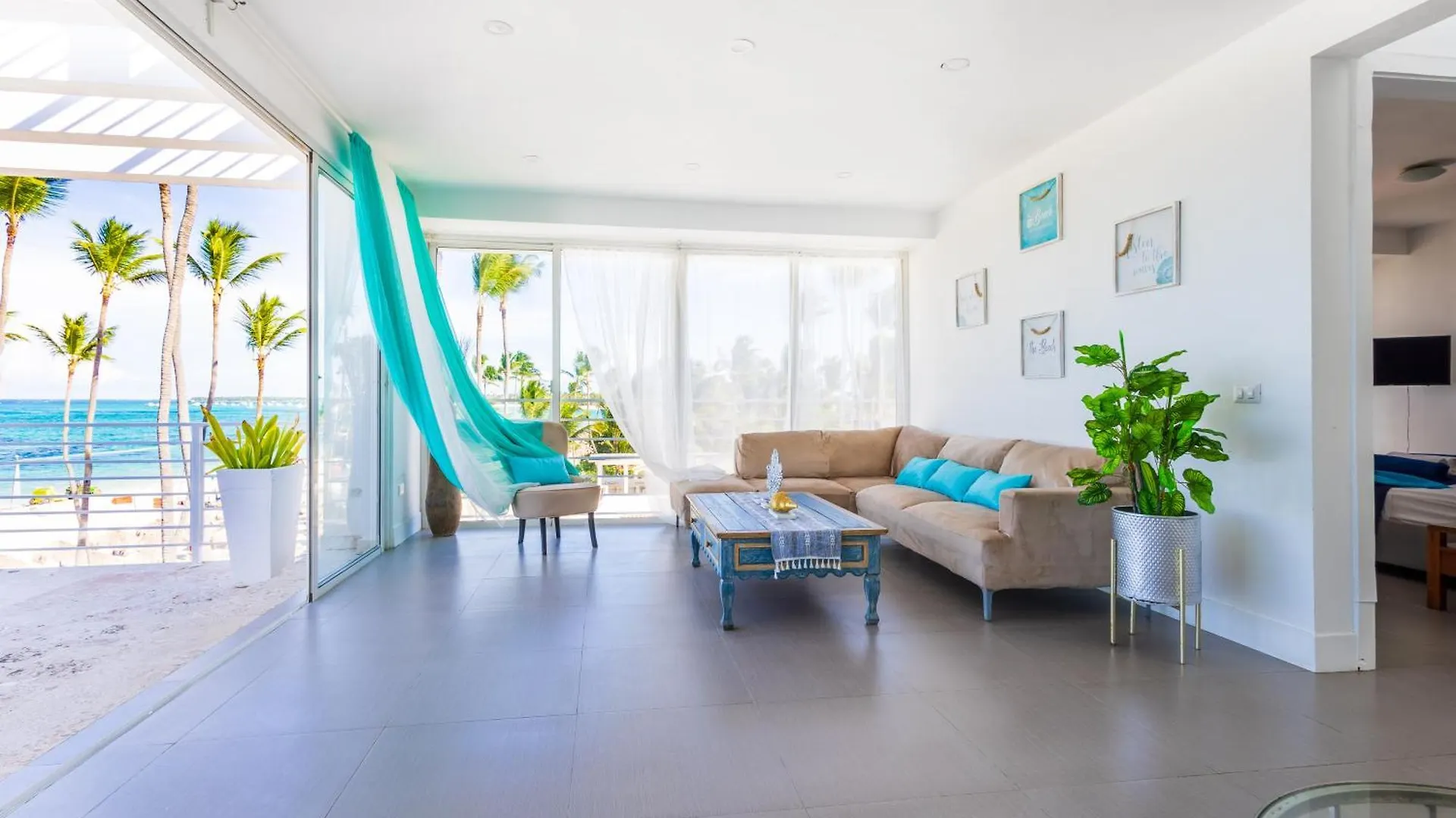 Dream Punta Cana Beachfront Apartment - 4-Bedroom Penthouse With Rooftop Bbq & Ocean Views